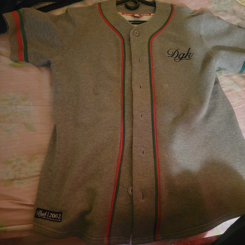 Sweater slash shirt